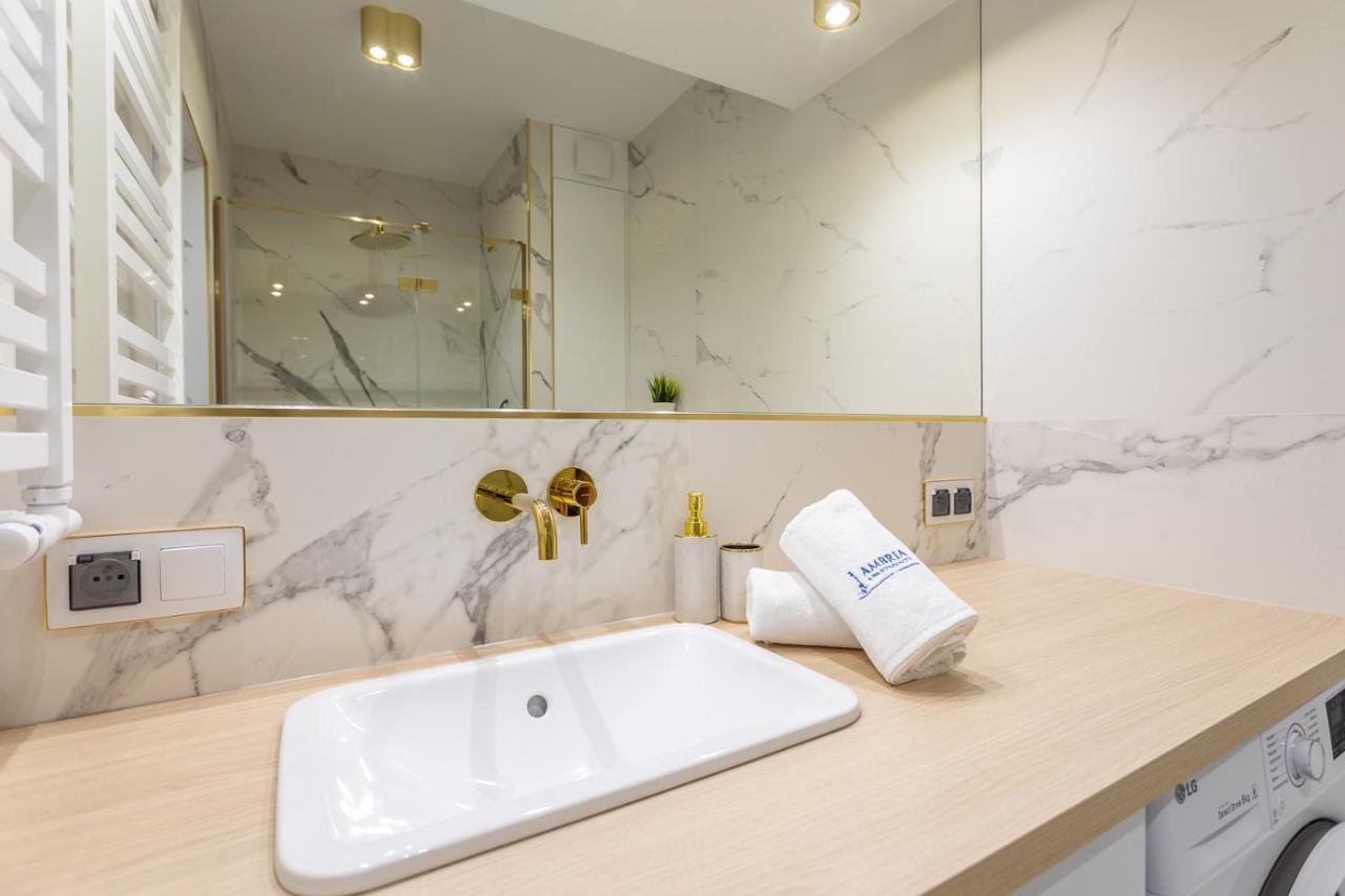 Ambria Apartments Debina Świnoujście Extérieur photo